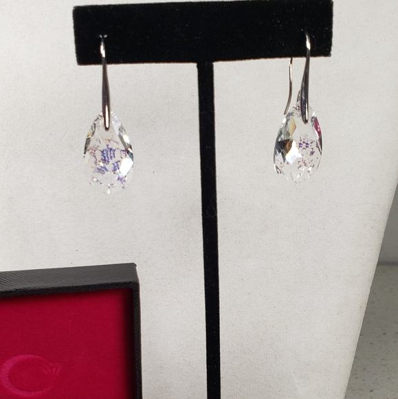 Osiana Swarovski Crystal Teardrop White Patina Dangle Earrings - Picture 7 of 14